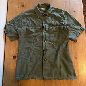 Vintage US Military OG 107 Utility Shirt Mens Olive Green Short Sleeve Medium
